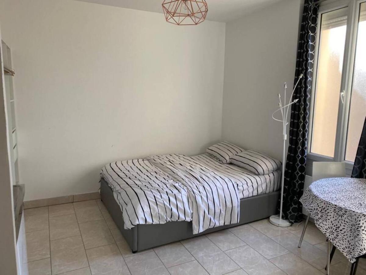 Magistic Studio Paris Montreuil Экстерьер фото